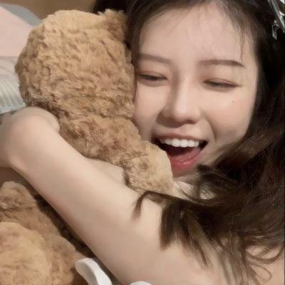 小麻雀的假期 海报